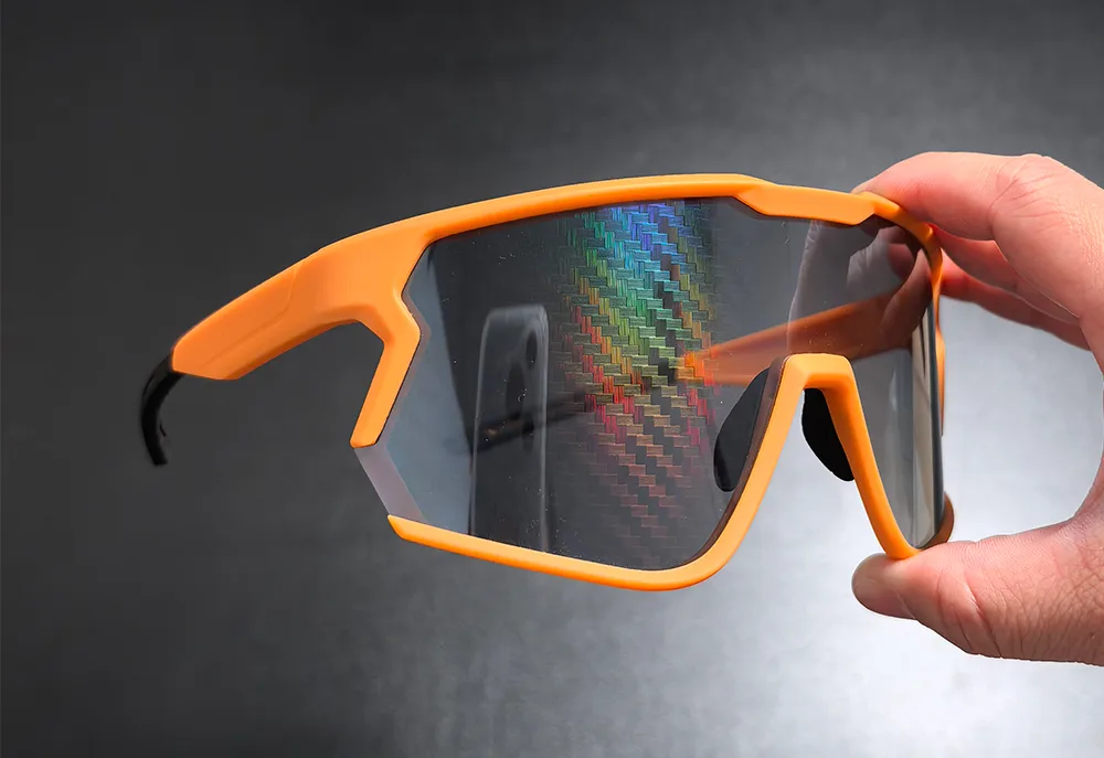 Iridescent Lithography Lens
